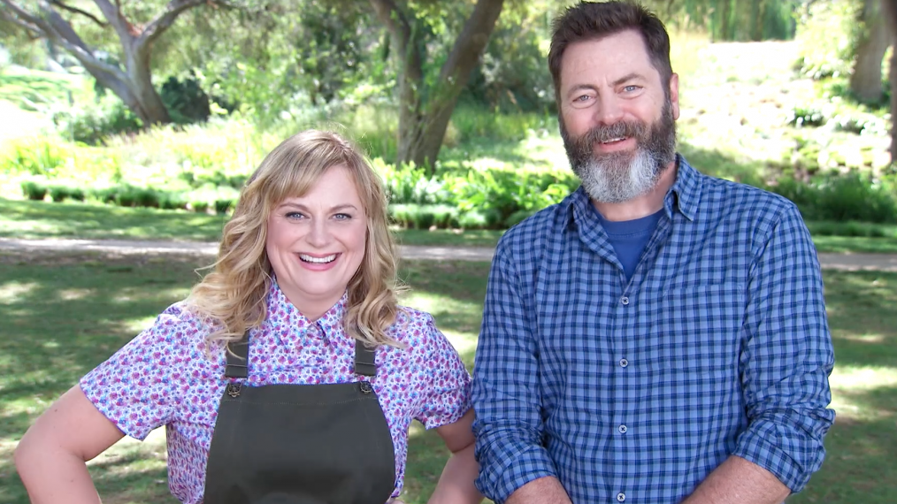 Watch Amy Poehler & Nick Offerman Crack Up in 'Making It' Bloopers (VIDEO)