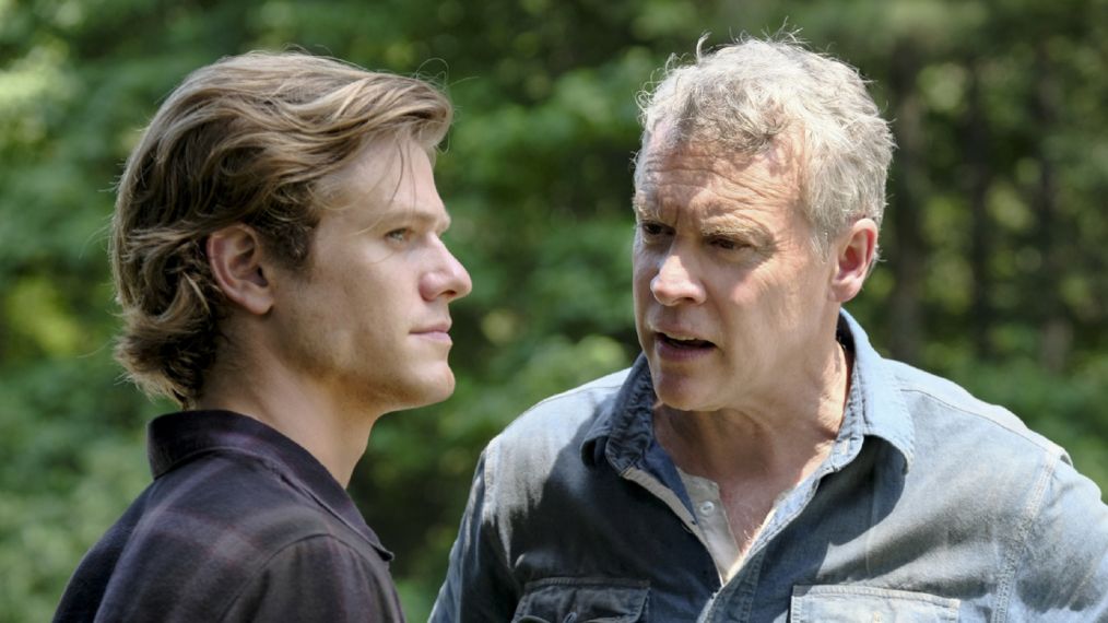Lucas Till and Tate Donovan in MacGyver - 'Improvise'