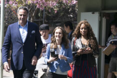 Brad Garrett, Jake Choi, Leighton Meester, Kimrie Lewis in Single Parents