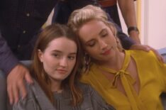Kaitlyn Dever as Eve and Molly Ephraim as Mandy in Last Man Standing