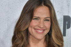 Jennifer Garner attends the premiere of 'Peppermint'