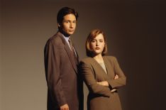 7 Most '90s Things About the 'X-Files' Pilot, Now 25 Years Old