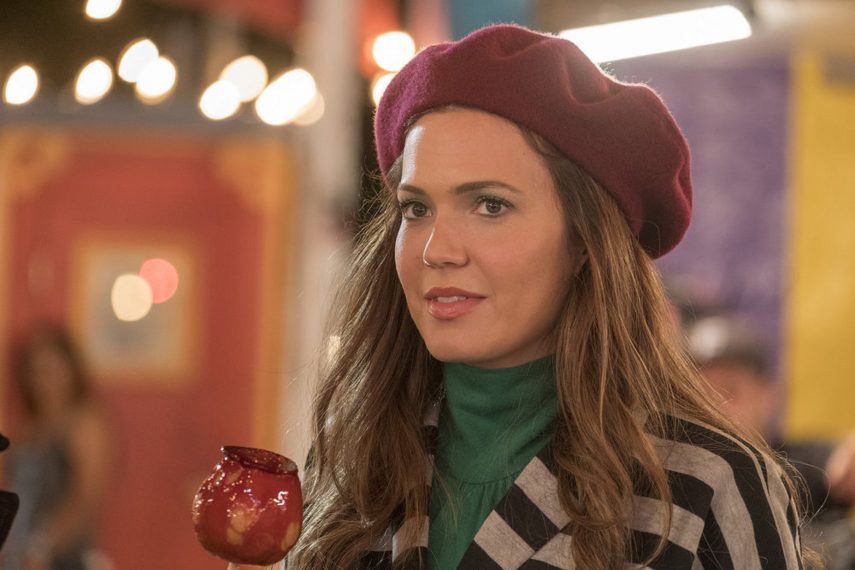 THIS IS US -- "Nine Bucks" Episode 301 -- Pictured: Mandy Moore as Rebecca -- (Photo by: Ron Batzdorff/NBC)