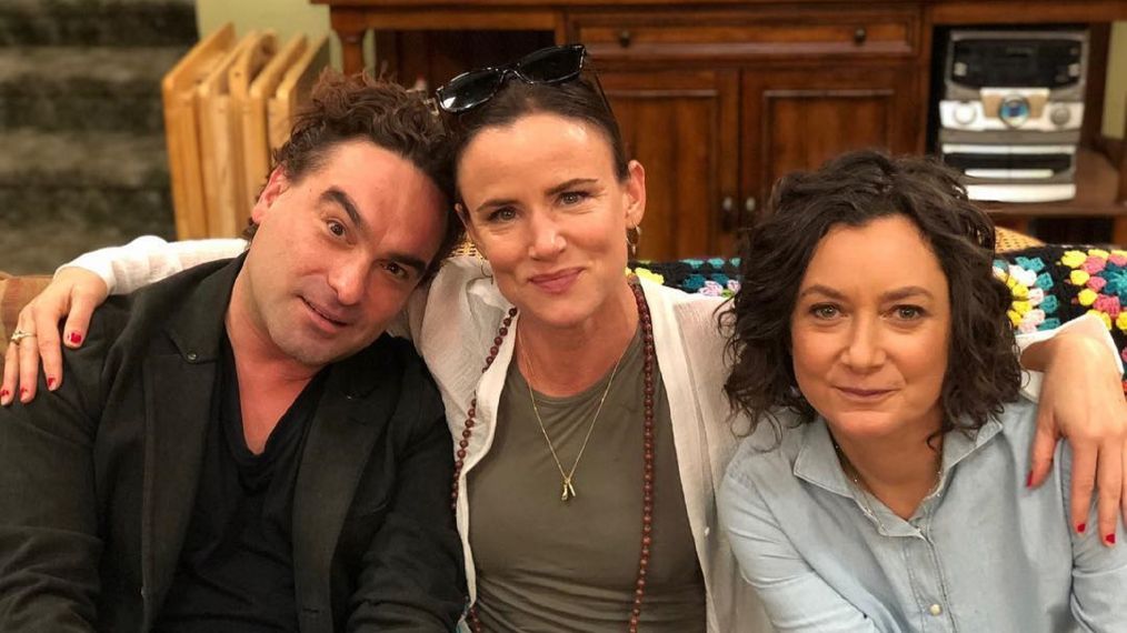 Juliette Lewis on The Conners with Johnny Galecki and Sara Gilbert