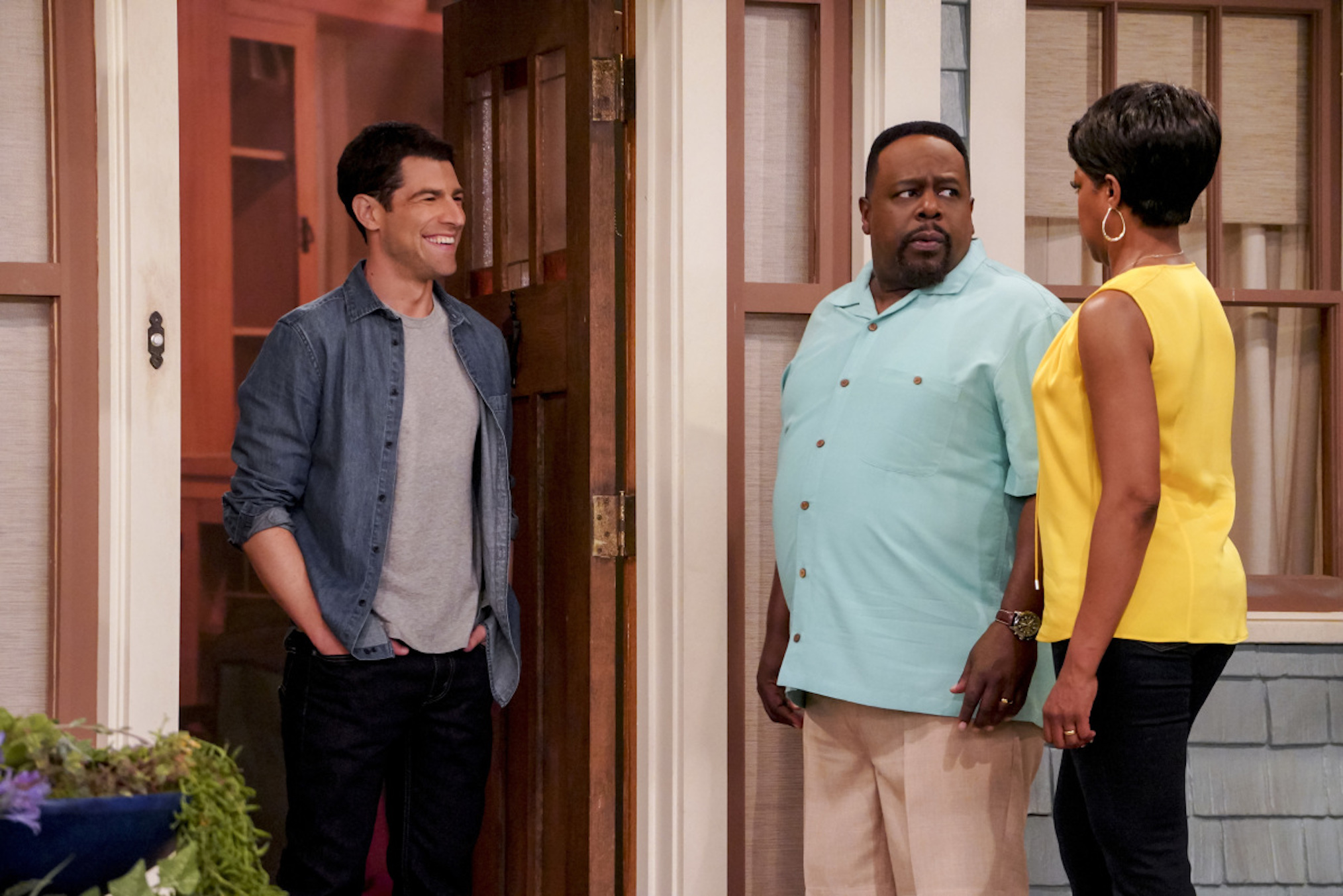 The Neighborhood Cast Eps Hope To Offer A Diverse Perspective Change Some Minds