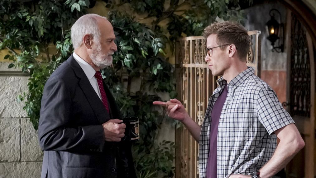 Gerald McRaney (Retired Navy Admiral Hollace Kilbride) and Barrett Foa (Tech Operator Eric Beale) in NCIS: Los Angeles - 'Hit List'