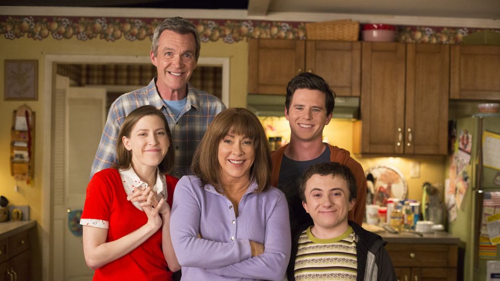 Eden Sher, Neil Flynn, Patricia Heaton, Charlie McDermott, and Atticus Shaffer of The Middle