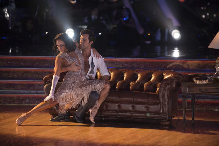 'DWTS' Pro Cheryl Burke on Her Bond With Partner Juan Pablo Di Pace