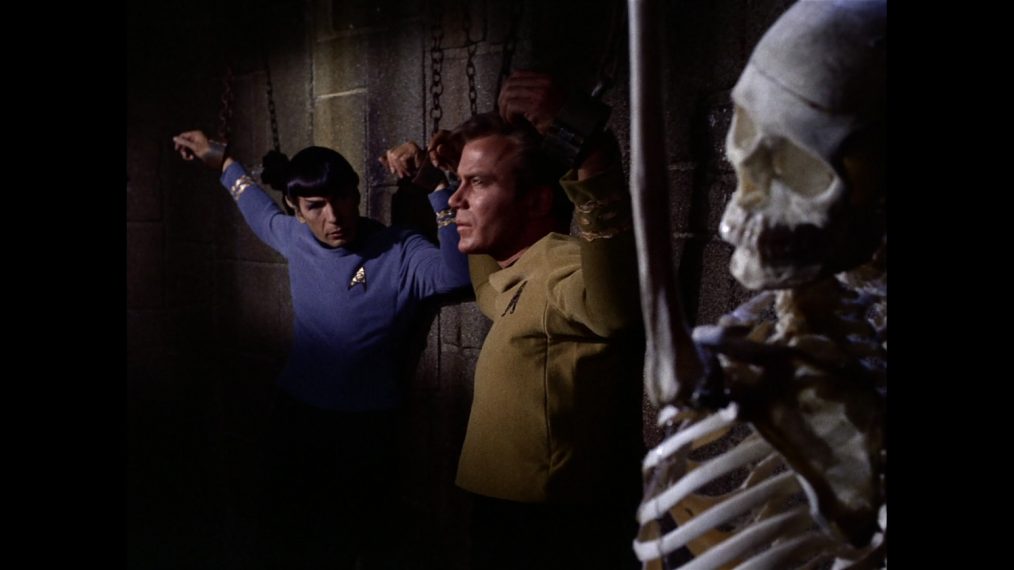 Star Trek - Leonard Nimoy as Spock and William Shatner as James T. Kirk in the episode 'Catspaw' - Season 2, Episode 7