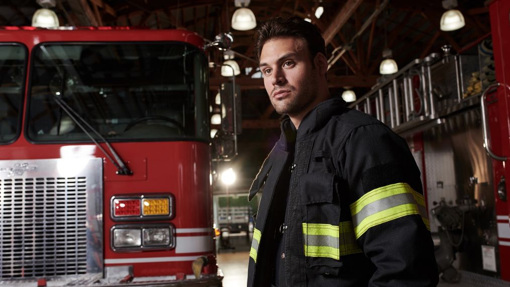 9-1-1: Ryan Guzman. CR: Michael Becker / FOX. © 2018 FOX Broadcasting.