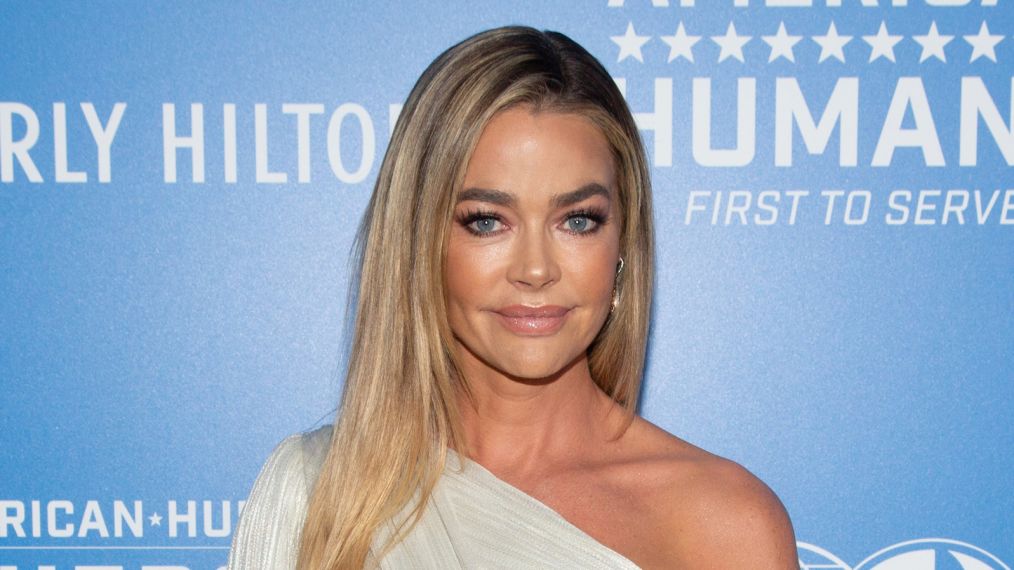 Denise Richards attends American Humane's 2018 American Humane Hero Dog Awards