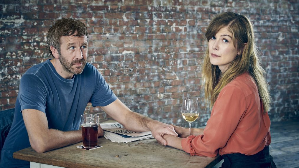 Chris O’Dowd as Tom, Rosamund Pike as Louise - State of the Union - Season 1