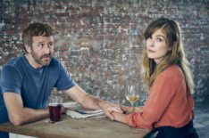 Chris O’Dowd as Tom, Rosamund Pike as Louise - State of the Union - Season 1