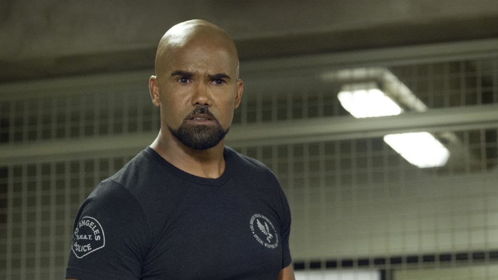 'Gasoline Drum' -- Coverage of the CBS series S.W.A.T., scheduled to air on the CBS Television Network. Pictured: Shemar Moore as Daniel 'Hondo' Harrelson. Photo: Screengrab/CBS é2018 CBS Broadcasting, Inc. All Rights Reserved