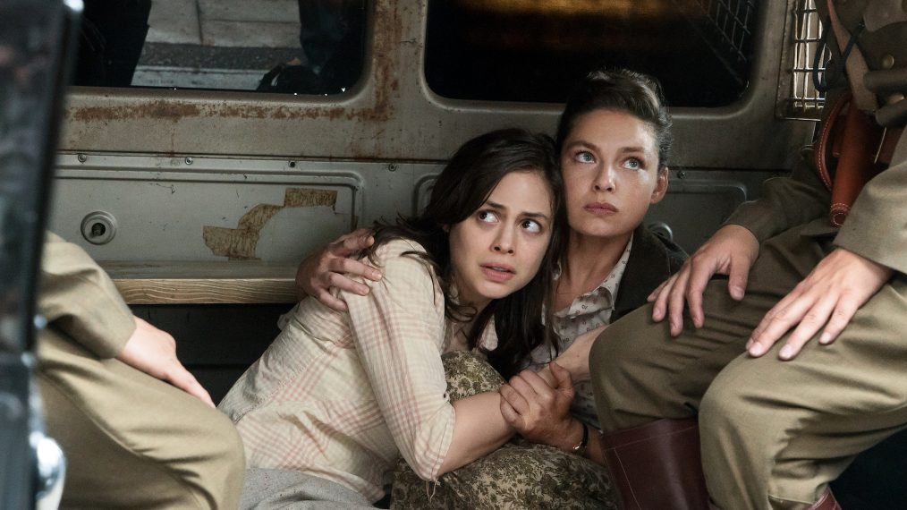 Conor Leslie as Trudy Walker and Alexa Davalos as Juliana Crain in Man in the High Castle