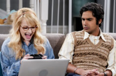 Bernadette (Melissa Rauch) and Rajesh Koothrappali (Kunal Nayyar)