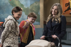 The Conners – Laurie Metcalf as Jackie, Ames McNamara as Mark, Sarah Chalke as Andrea - 'One Flew Over the Conners' Nest'