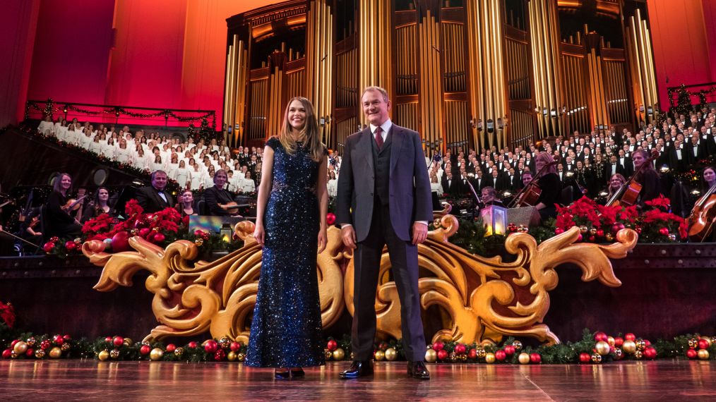 Christmas with the Mormon Tabernacle Choir - Sutton Foster and Hugh Bonneville