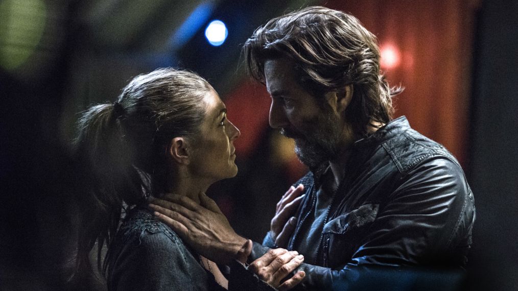 Paige Turco as Abigail Griffin and Henry Ian Cusick as Marcus Kane in The 100 - 'Stealing Fire'