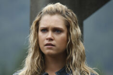 Eliza Taylor as Clarke in The 100 - 'A Lie Guarded'