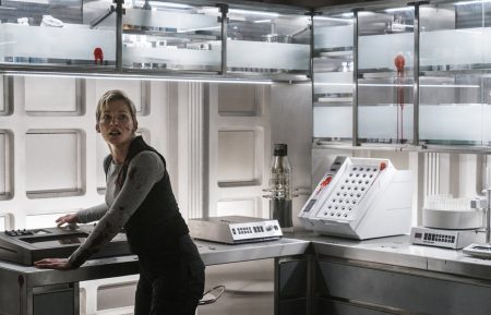 Nightflyers - Gretchen Mol