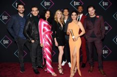 'Shawdowhunters,' 'Riverdale' & Kardashians Win Big at People's Choice Awards 2018