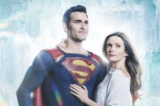 First Look: Lois & Clark Are the Supercouple of the Arrowverse 'Elseworlds' Crossover (PHOTO)