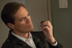 Michael Shannon in Room 104