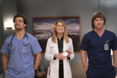 Giacomo Gianniotti, Ellen Pompeo, and Chris Carmack in Grey's Anatomy