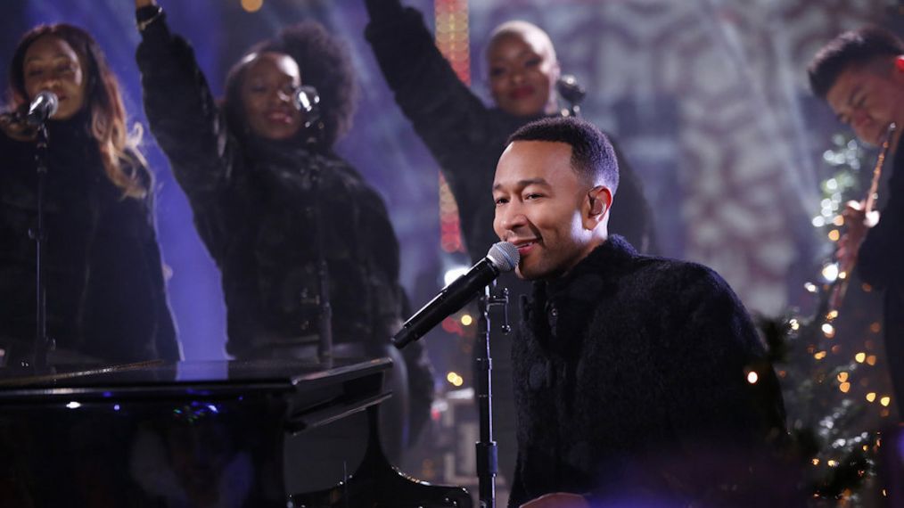 'NBC's New Year's Eve' 2019: Diana Ross, Kelly Clarkson, John Legend & More to Perform