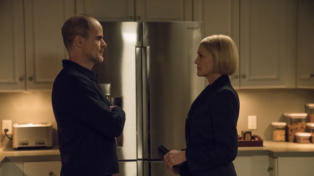 Michael Kelly and Robin Wright in House of Cards