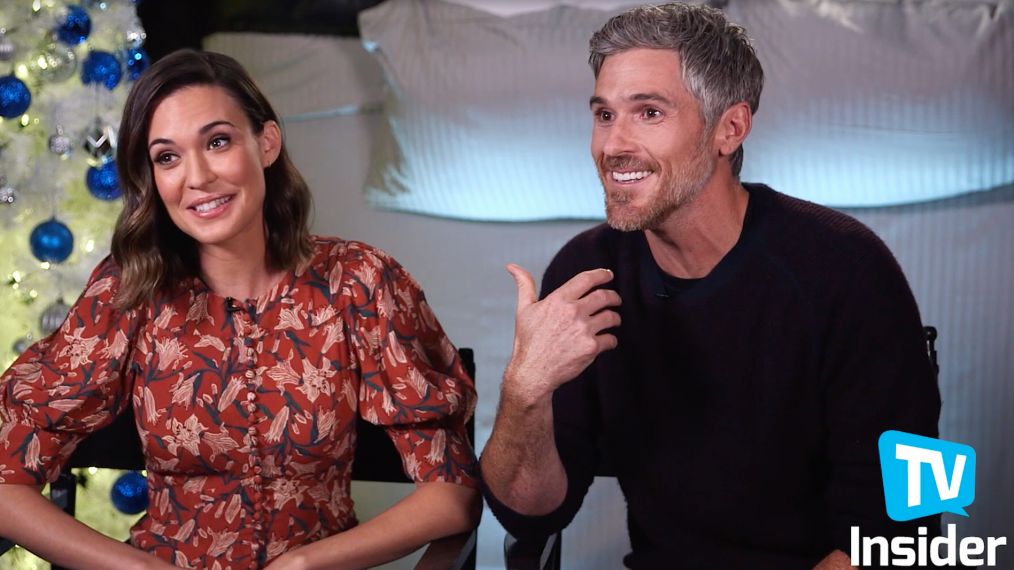 No Sleep 'Til Christmas - Odette Annable and Dave Annable