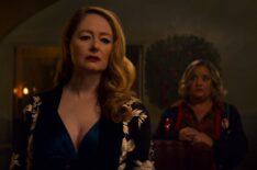 The Chilling Adventures of Sabrina - Miranda Otto as Zelda, Lucy Davis as Hilda - Sabrina Christmas