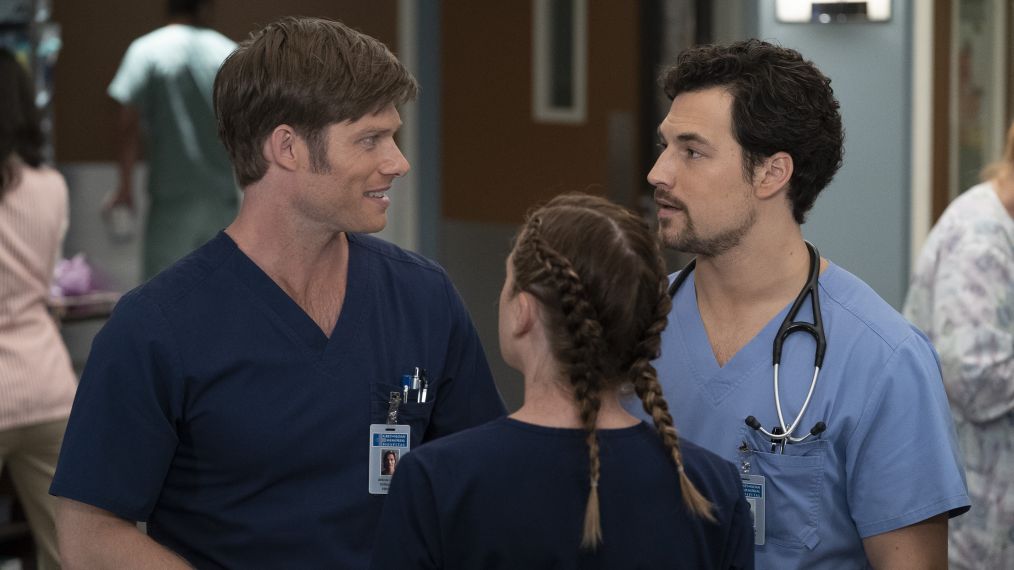 Chris Carmack as Link and Giacomo Gianniotti as DeLuca in Grey's Anatomy