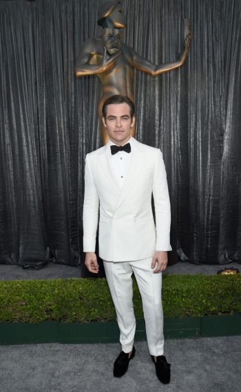 Chris Pine attends the 25th Annual Screen Actors Guild Awards