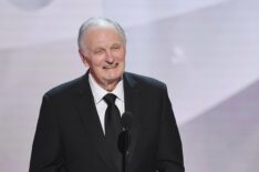 Alan Alda at the 25th Annual Screen Actors Guild Awards