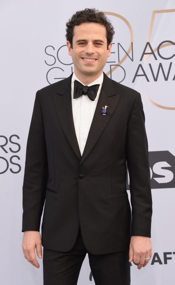 Luke Kirby attends the 25th Annual Screen Actors Guild Awards