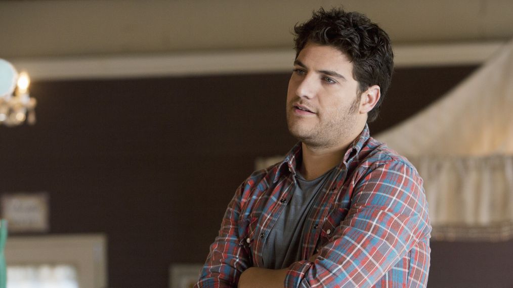 Adam Pally in Happy Endings - Season 1