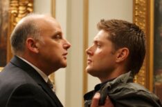 Kurt Fuller as Zachariah and Jensen Ackles as Dean in Supernatural - 'Point of No Return'