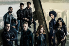 'Shadowhunters' Midseason Premiere: Is Clary & Jonathan's Bond Unbreakable? Is Sizzy (Finally) On?