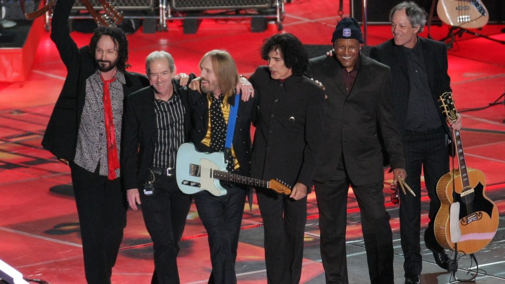 Tom Petty and The Heartbreakers wave to the crowed after performing at the Bridgestone halftime show during Super Bowl XLII between the New York Giants and the New England Patriots on February 3, 2008 at the University of Phoenix Stadium in Glendale, Arizona