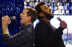 Andy Samberg and Craig Robinson singing karaoke in Brooklyn Nine-Nine - Season 5