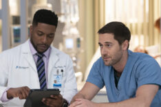 New Amsterdam - Season 1 - Jocko Sims as Dr. Floyd Reynolds, Ryan Eggold as Dr. Max Goodwin