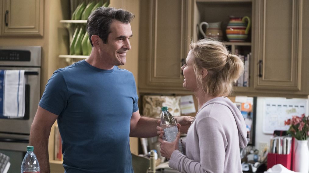 TY BURRELL, JULIE BOWEN