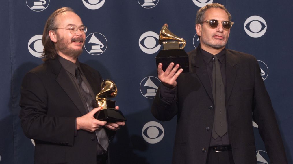 Walter Becker and Donald Fagen of Steely Dan pose backstage with Grammy they won for Best Pop Vocal Album at the 43rd Annual Grammy Awards