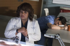 Chandra Wilson and Giacomo Gianniotti in Grey's Anatomy - 'And Dream of Sheep'