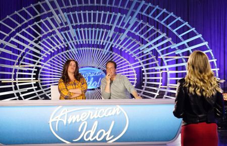 Katy Mixon and Diedrich Bader of American Housewife on American Idol