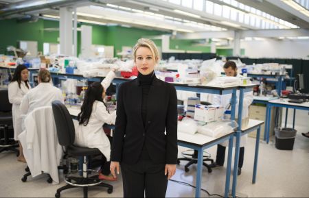 Elizabeth Holmes - The Inventor Out for Blood in Silicon Valley