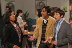 Regina King, Kunal Nayyar, and Simon Helberg in The Big Bang Theory