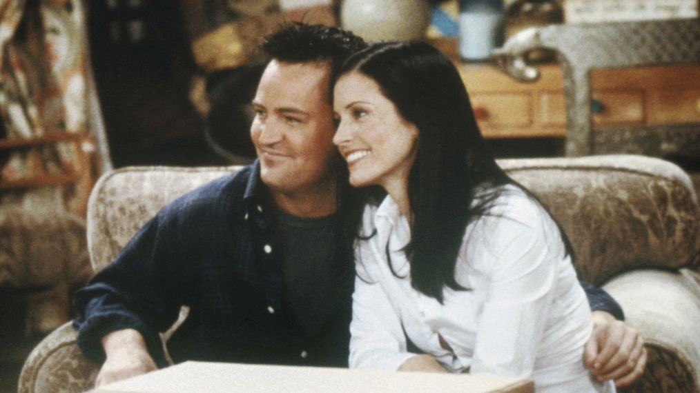 Courteney Cox fights for her 'Friends' apartment